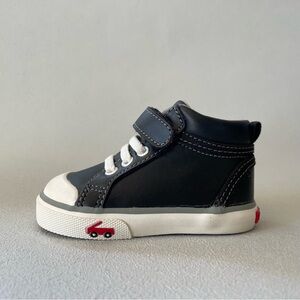 See Kai Run Black Leather High Top Toddler Sneakers, Size 4